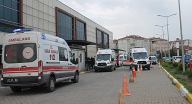 İşçileri taşıyan otobüs devrildi: 17 işçi yaralı