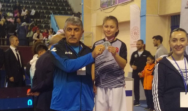 Miraç Eylül Taş&#039;tan gümüş madalya