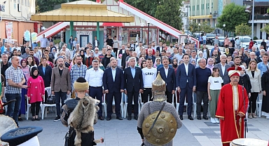 Cumhur İttifakı'ndan mehterli kutlama