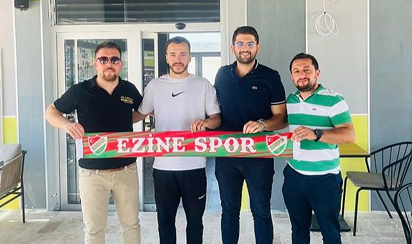 Emir Özdemir imzayı attı