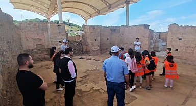 Kemer İlkokulunda son gece etkinliği