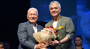 Lapseki'de Cengiz Kurtoğlu konseri