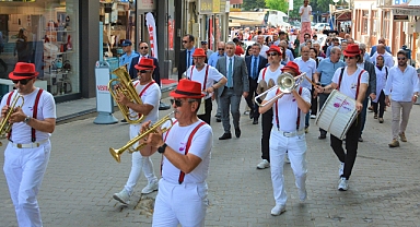 Lapseki'de Kiraz Festivali coşkusu