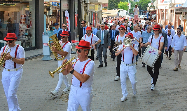 Lapseki&#039;de Kiraz Festivali coşkusu
