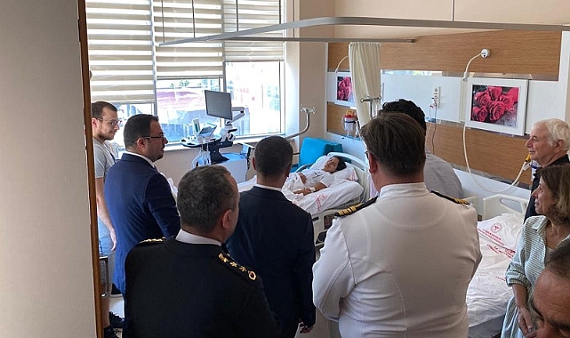 Sağlık çalışanlarına ve hastalara bayram ziyareti