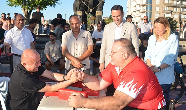 &quot;Kazanan dostluk oldu&quot;