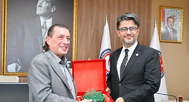 ÇOMÜ'de Kurumsal İletişim Söyleşileri başladı