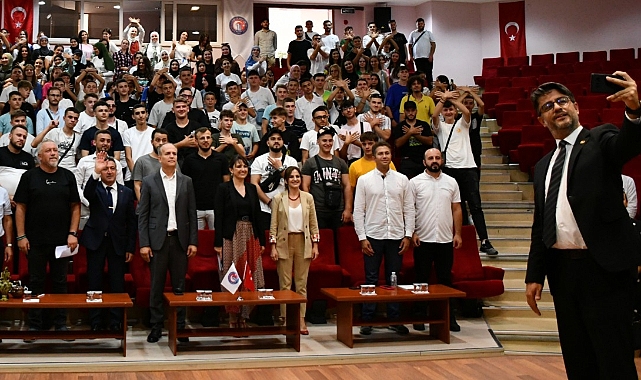 Makedonyalı öğrenciler ÇOMÜ&#039;deydi