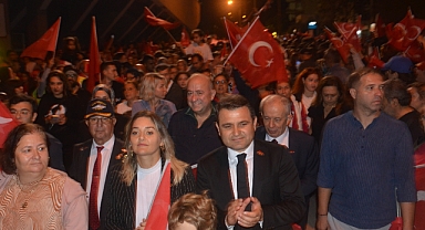 Gider; "Çanakkale'ye yakışan tablo"