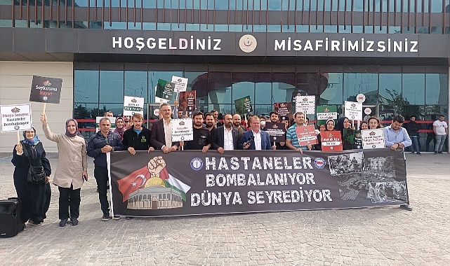 Sağlıkçılar, İsrail&#039;i protesto etti