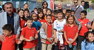 Yılmaz; "Yaşamak bizlerin olduğu kadar, onlarında hakkı"