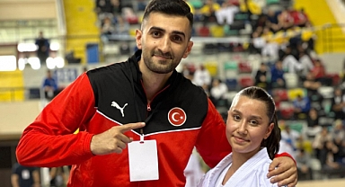 Beyza Akkaya'dan altın madalya