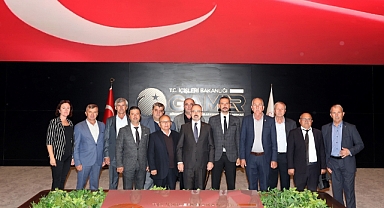 Eceabat ve Gökçeada muhtarları Turan'ı ziyaret etti