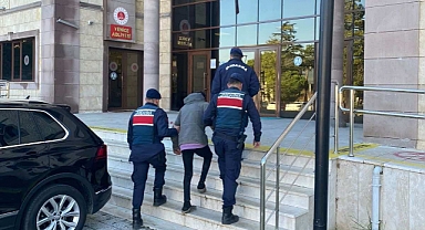 Oto hırsızı gözaltında!