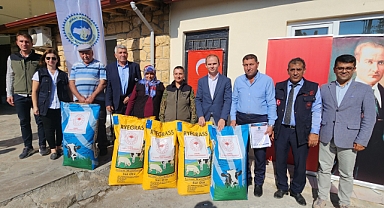 Üreticilere yem bitkisi tohumu dağıtıldı