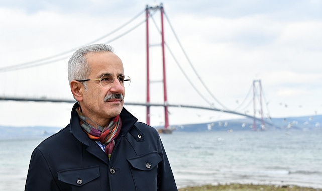 Bakan Uraloğlu: &quot;&#039;Dünyada Yılın En İyi Projesi&#039; 1915 Çanakkale Köprüsü oldu&quot;