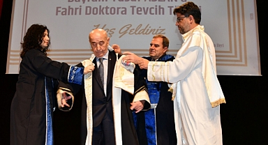 ÇOMÜ'den Bayram Yusuf Aslan'a Fahri Doktora Ünvanı