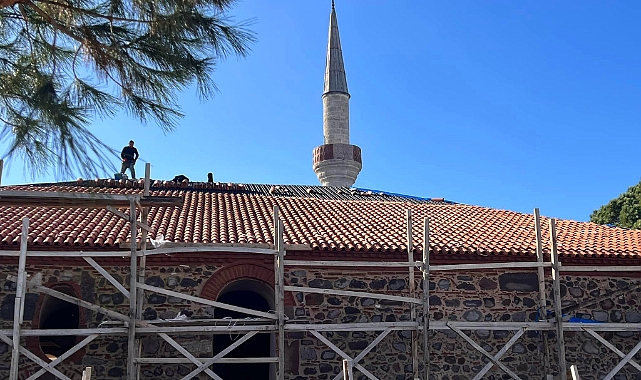 Ezine Ulu Cami restore ediliyor