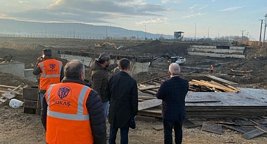 Sarıçay Köprüsünde çalışmalar sürüyor