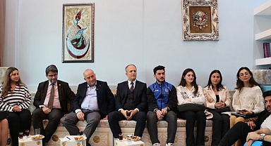 Ayhan Gider, gençlerle buluştu