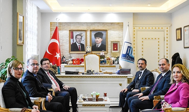 CHP&#039;li Erkek&#039;ten Çanakkale&#039;deki idare amirlere ziyaret