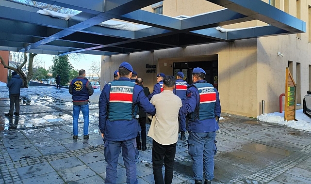 Jandarma dolandırıcıları suçüstü yakaladı