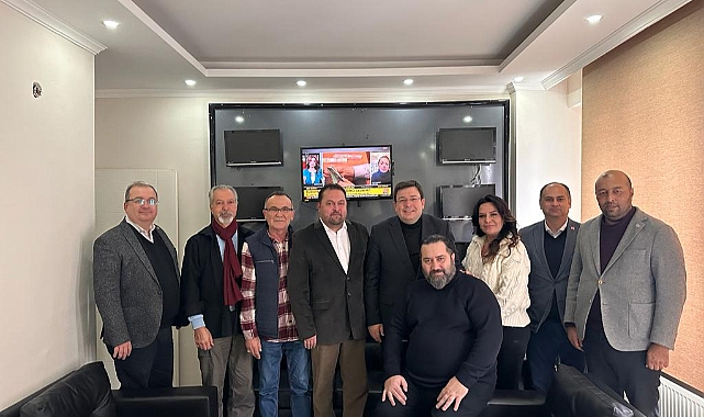 Muharrem Erkek, Çanakkale İnternet ve Sosyal Medya Basın Mensupları Derneği&#039;ni ziyaret etti