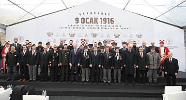 Seddülbahir Kalesi'nde tören düzenlendi