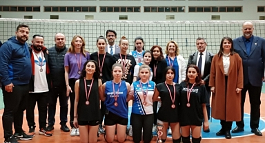 Voleybol Turnuvası'nın şampiyonu belli oldu