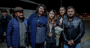 Avrupa şampiyonu coşkuyla karşılandı!