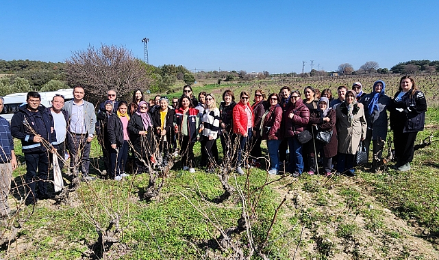Bozcaada&#039;da kadın çiftçilere bağcılıkta modern teknikler anlatıldı