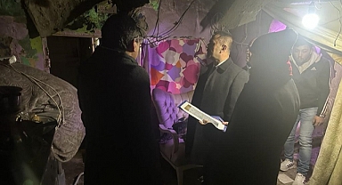 Çanakkale Valiliği'nden evi yanan aileye destek