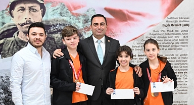 Erdoğan; "Yüzücülerimizle gurur duyuyoruz"