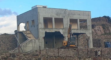 Kaçak yapılar yıkılıyor