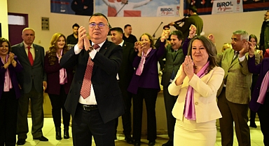 Başkan Birol Arslan, 8 Mart'ta kadınları onurlandırdı