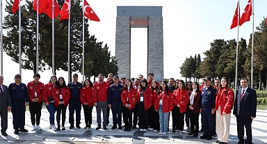 Gençler Şehitler Abidesi'nde buluştu!