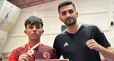 Kerem Arslan'dan bronz madalya