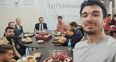 Vaki Aktaş öğrencilerle birlikte iftar yaptı