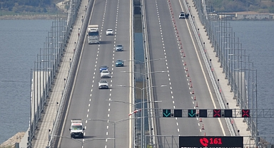 Bakan Uraloğlu; "1915 Çanakkale Köprüsü'nden 155 bin 307 araç geçiş yaptı"