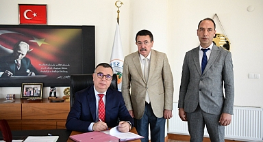 Kepez Belediye Başkanı Birol Arslan, yönetimde değişiklik yaptı