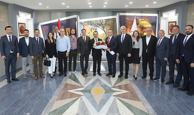 Turizmcilerden Vali Aktaş&#039;a ziyaret