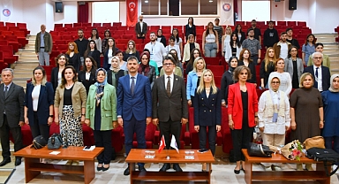 Ailenin Güçlendirilmesi paneli ÇOMÜ'de gerçekleştirildi!