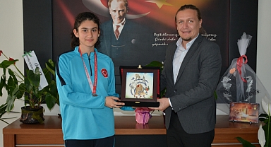 Başkan Öztürk'ten Alpagut'a tebrik