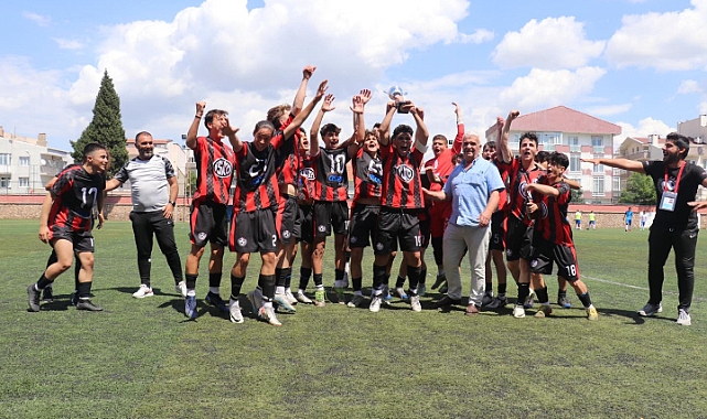 Çanakkale Gençlerbirliği şampiyon!