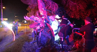 Ezine Tavaklı'da kaza; 2 ölü!