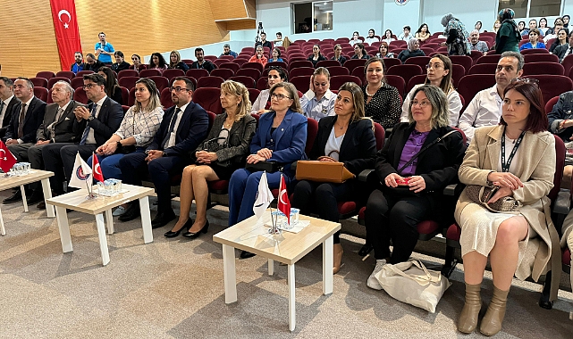 Hemşireler Günü Paneli düzenlendi