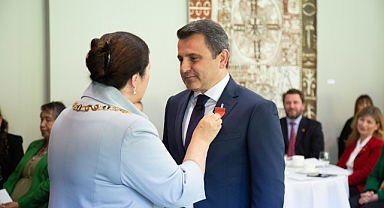 İsmail Kaşdemir'e Yeni Zelanda Liyakat Nişanı verildi