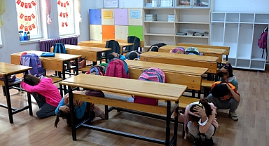 Sinekçi Köyü'nde çocuklara deprem eğitimi