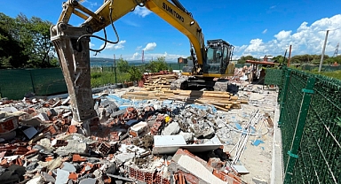 Suluca Köyü'nde kaçak yapı yıkımı