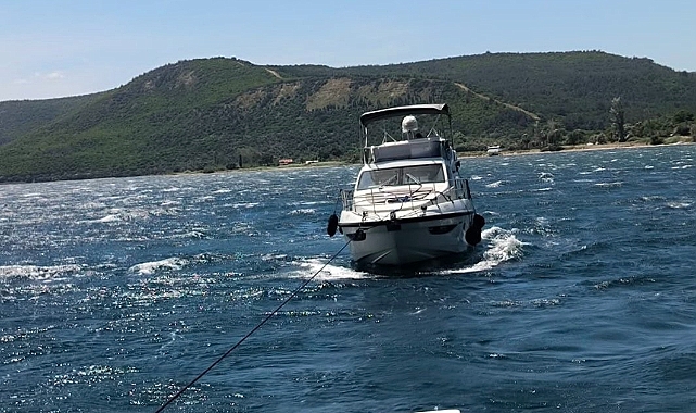 Sürüklenen tekne kurtarıldı